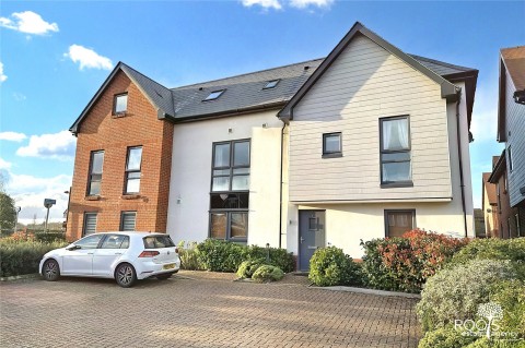 View Full Details for Francis Close, Thatcham, West Berkshire