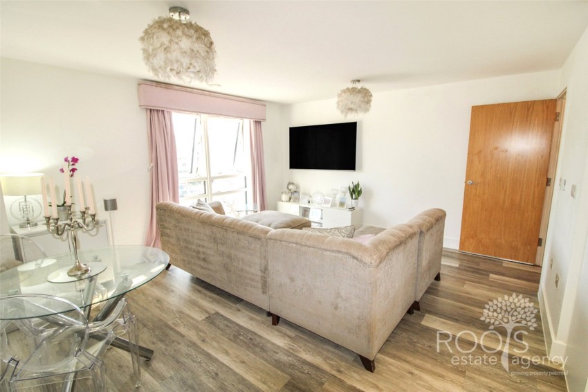 Images for Francis Close, Thatcham, West Berkshire