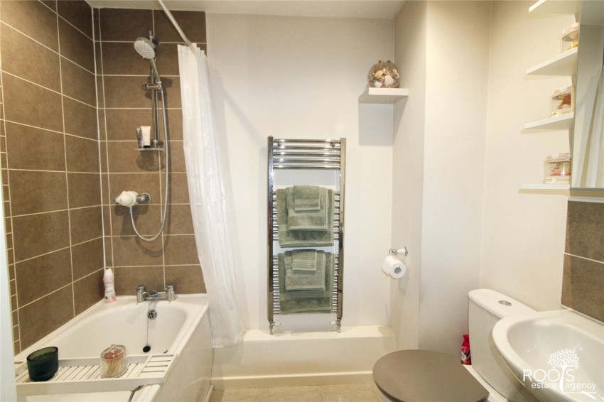 Images for Pound Lane, Thatcham, Berkshire