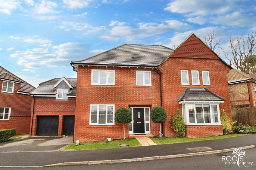 Images for Woolton Hill, Newbury
