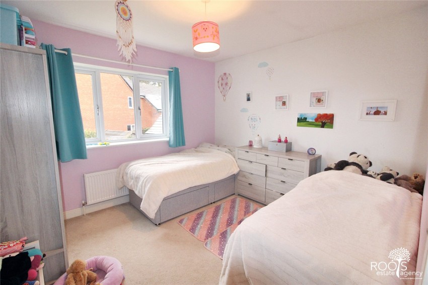 Images for Woolton Hill, Newbury