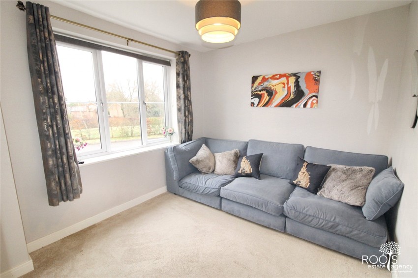 Images for Woolton Hill, Newbury
