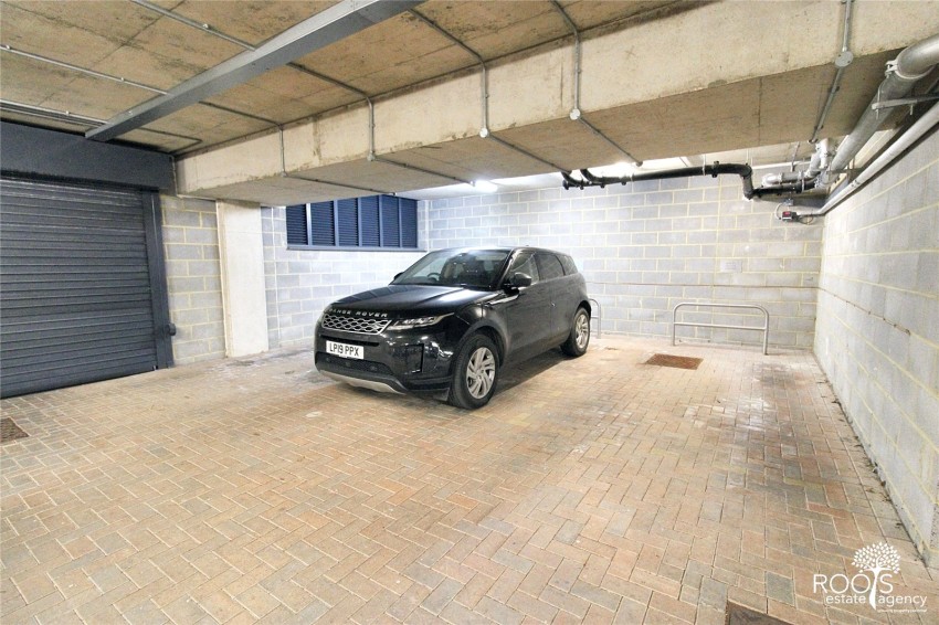 Images for Racecourse Road, Newbury, Berkshire