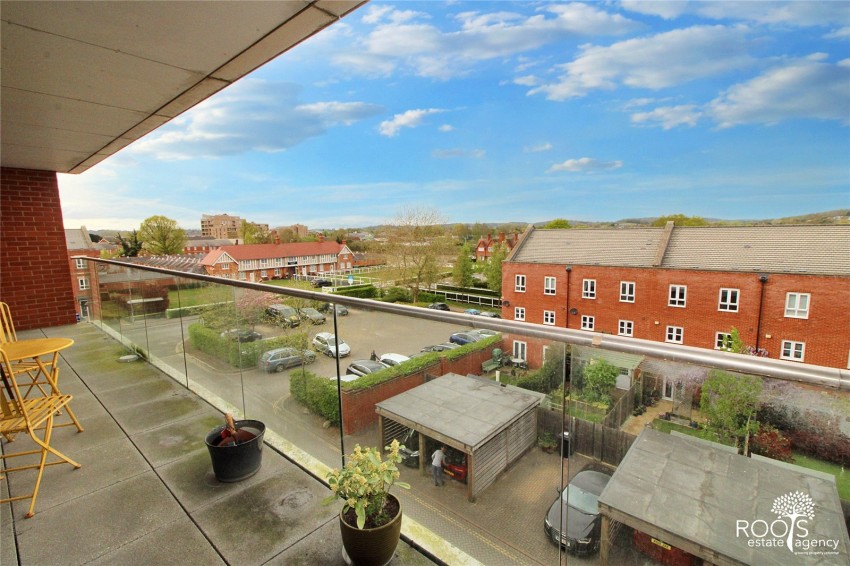 Images for Racecourse Road, Newbury, Berkshire