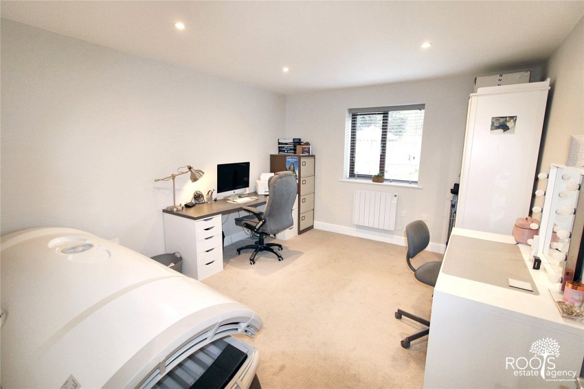 Images for Crookham Common, Thatcham, Berkshire