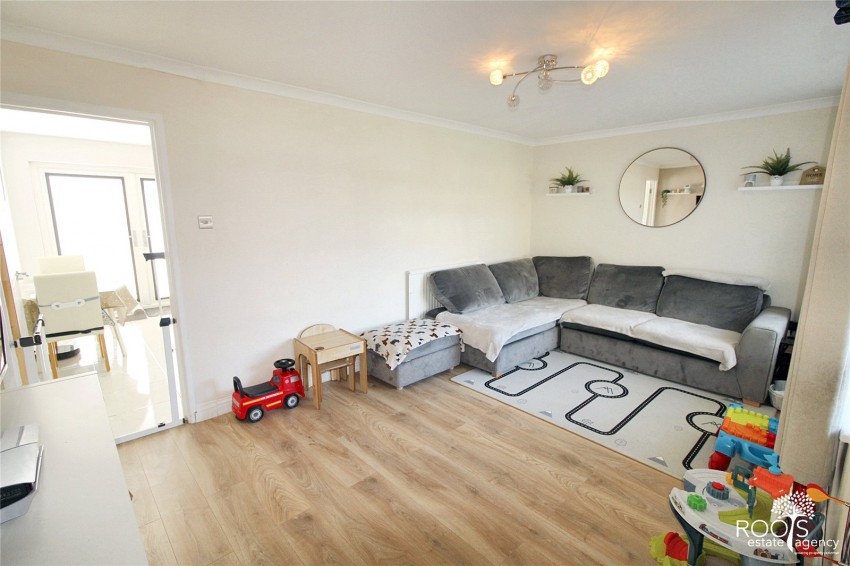Images for Thathcam, Berkshire