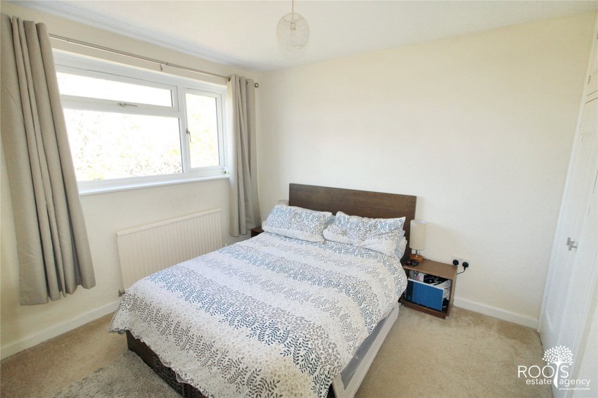 Images for Thathcam, Berkshire