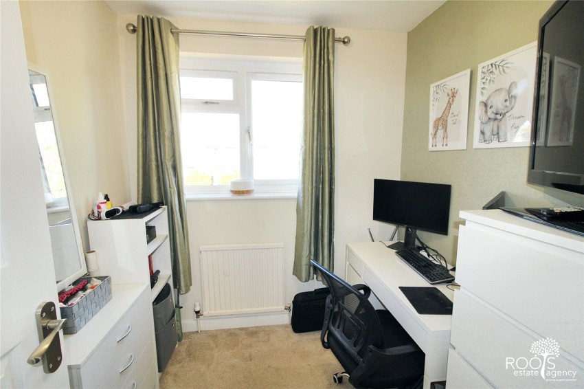 Images for Thathcam, Berkshire