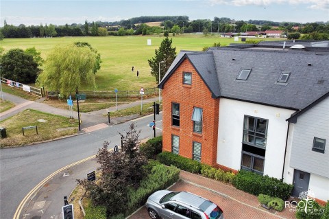View Full Details for Francis Close, Thatcham, Berkshire