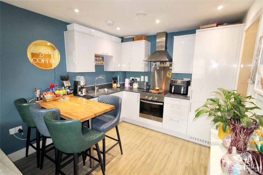 Images for Francis Close, Thatcham, Berkshire