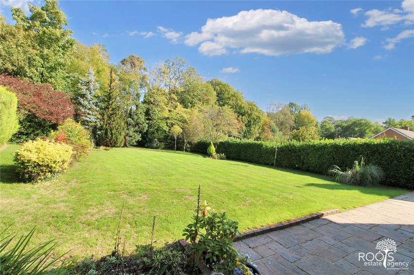 Images for Woolton Hill, Newbury