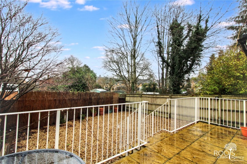 Images for Woolton Hill, Newbury