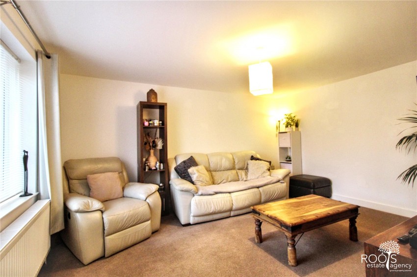 Images for Woolton Hill, Newbury