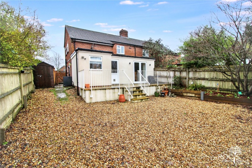 Images for Woolton Hill, Newbury