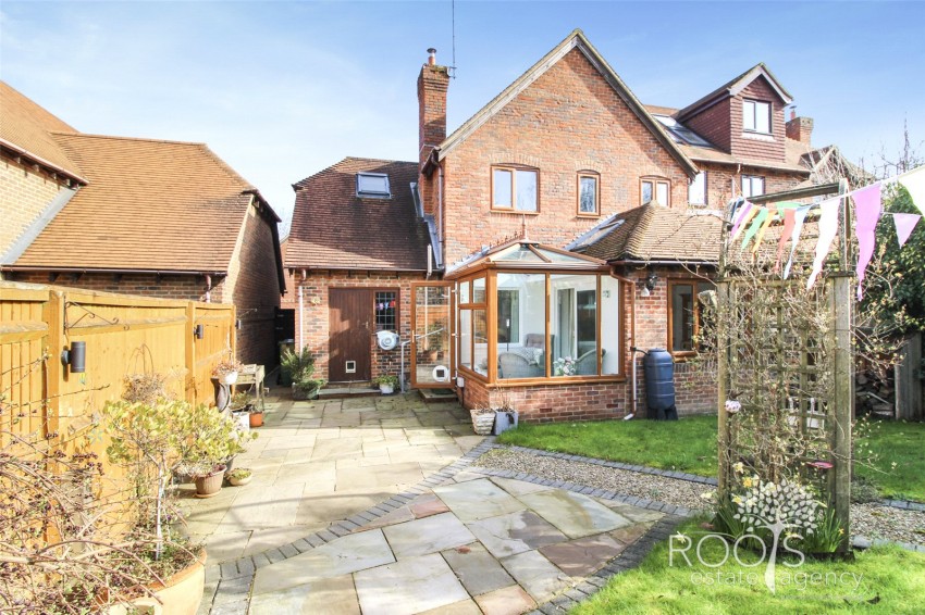 Images for Headley, Thatcham, Hampshire