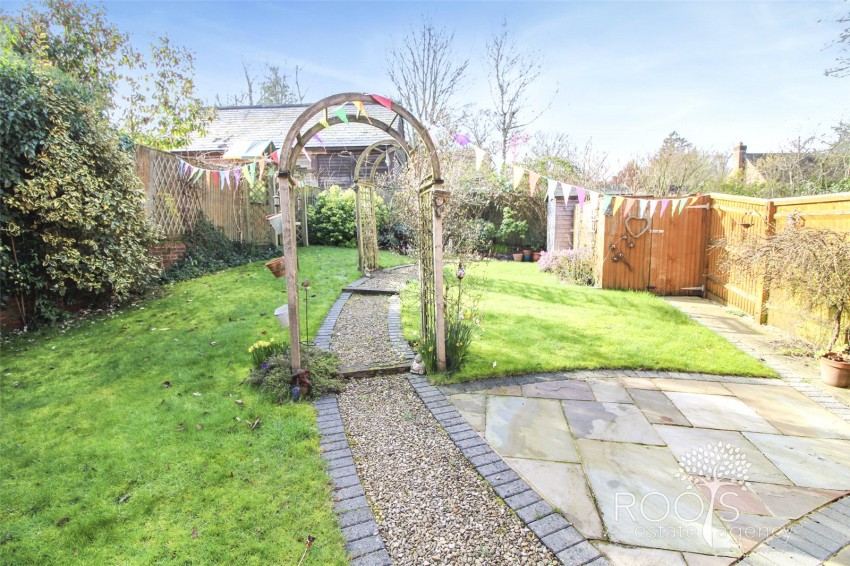 Images for Headley, Thatcham, Hampshire