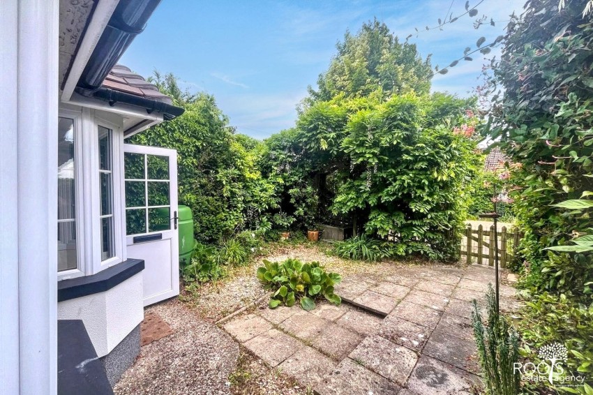 Images for Downend, Chieveley, Newbury